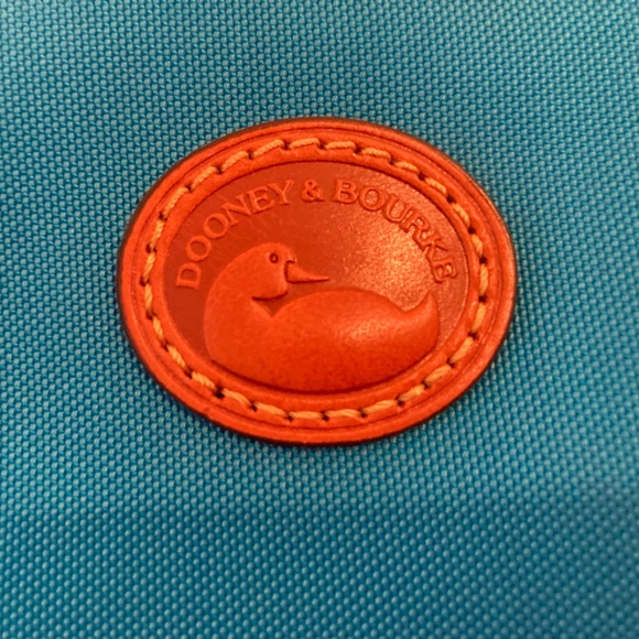 Dooney & Bourke handbag - Picture 2 of 3